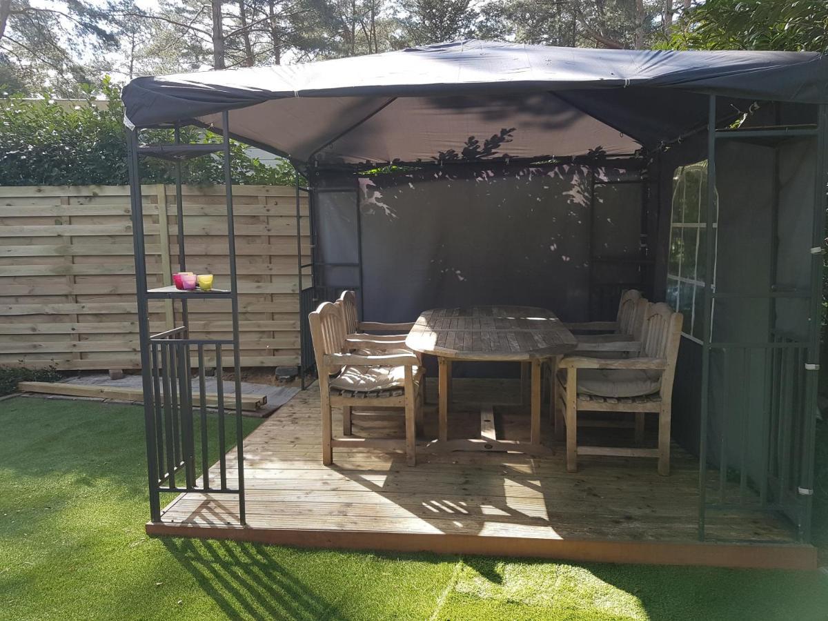 " Casitacuriosa " Chalet Op Camping Met Buitenzwembad Balen Exterior photo